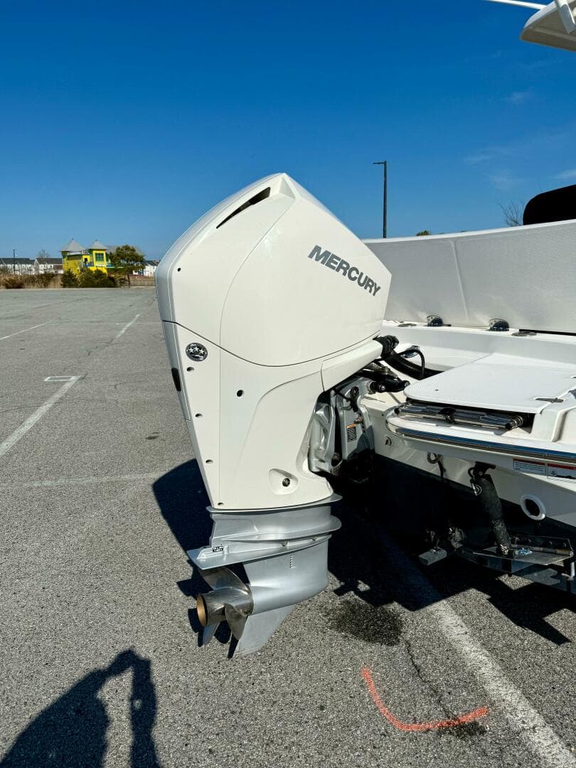 2020 Boston Whaler 210 Dauntless — photo 7