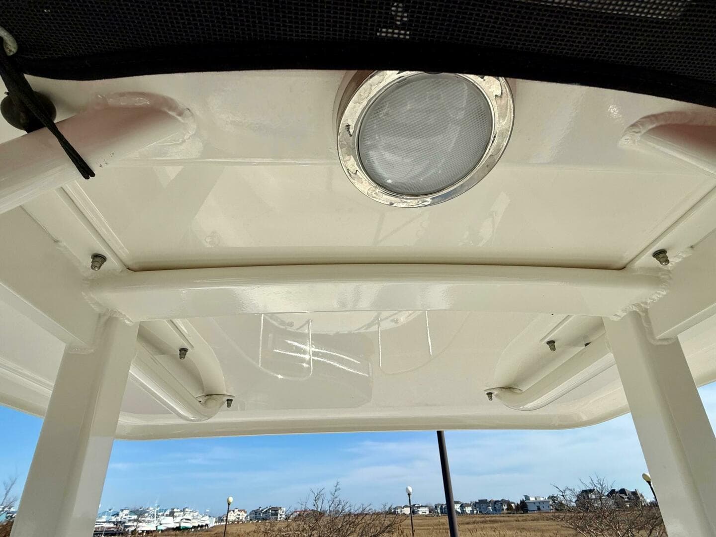 2020 Boston Whaler 210 Dauntless — photo 33