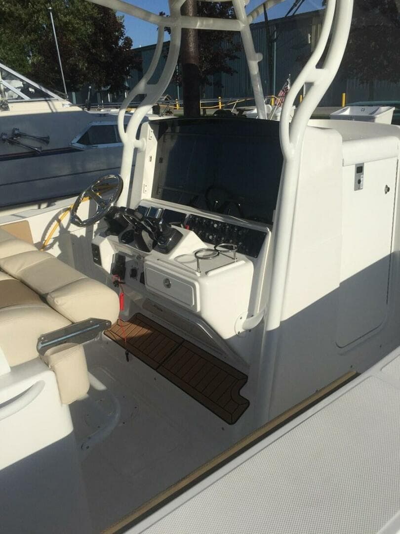 2017 Southport 33 Fe — photo 10