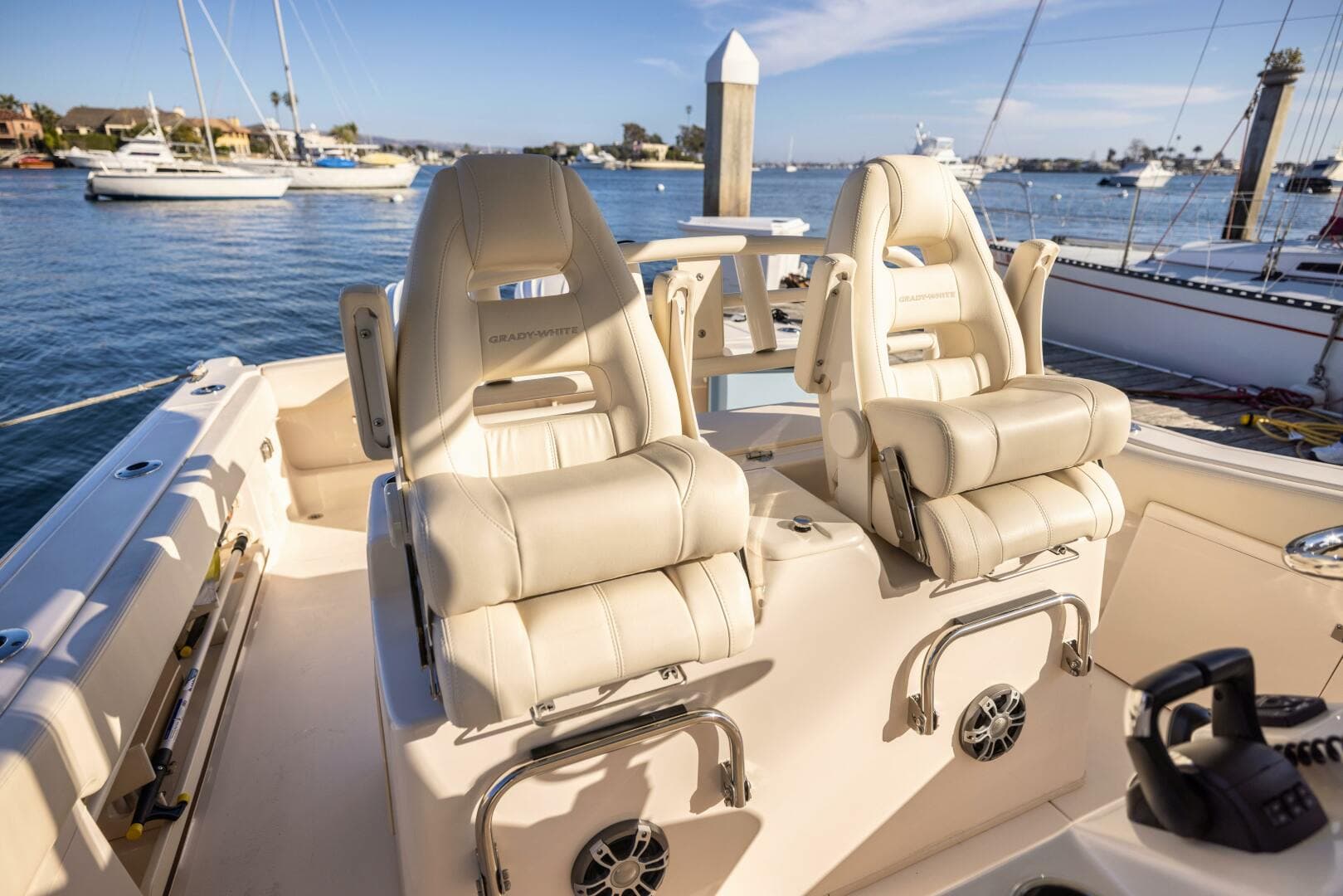 2023 Grady-White — photo 8