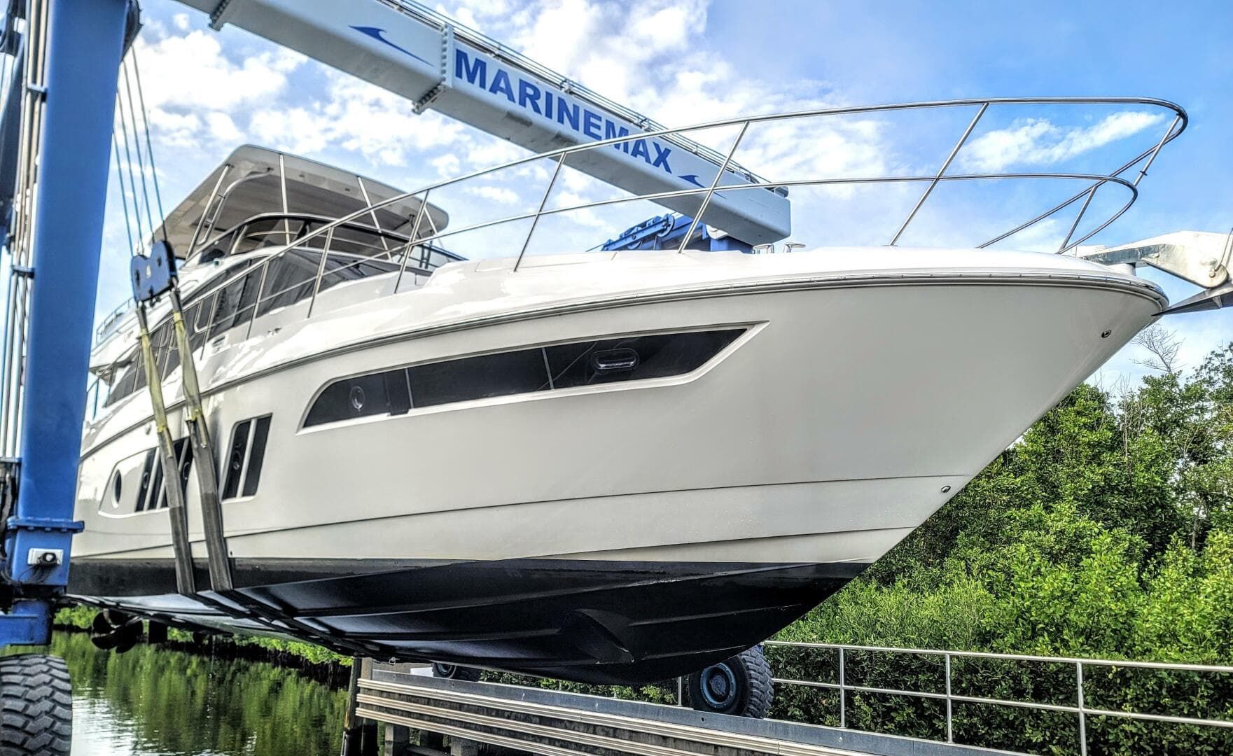 2018 Sea Ray L650 Fly — photo 3