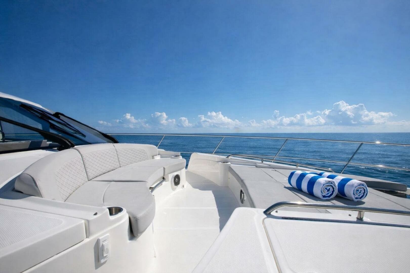 2018 Sea Ray L650 Fly — photo 9