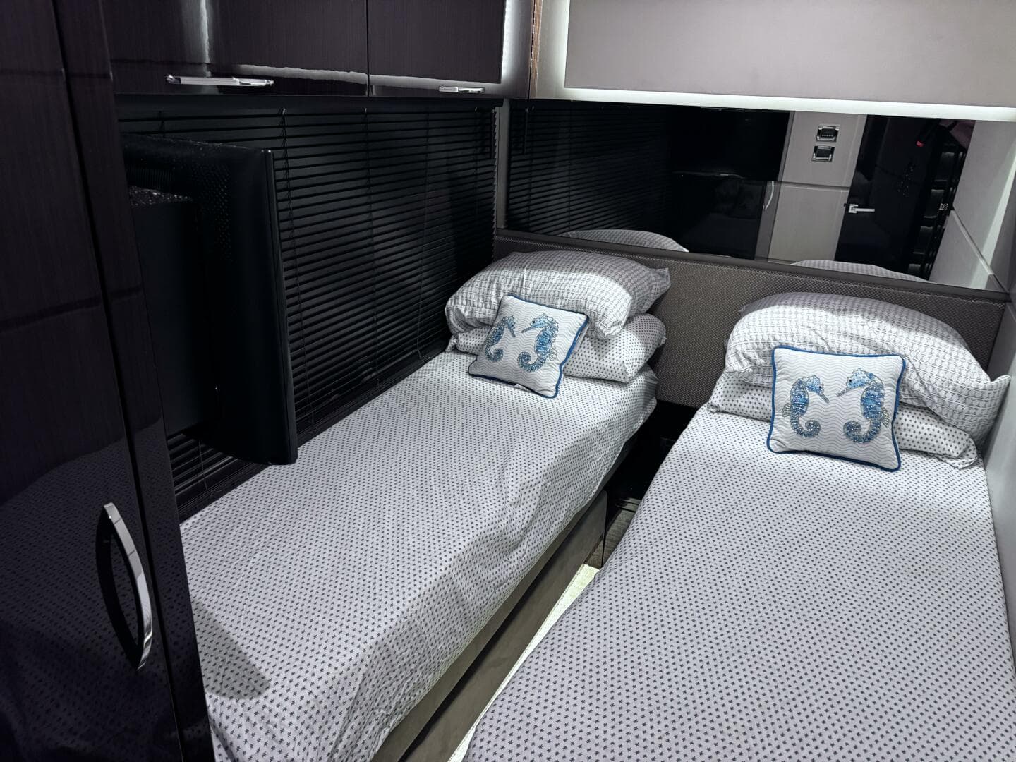 2018 Sea Ray L650 Fly — photo 37