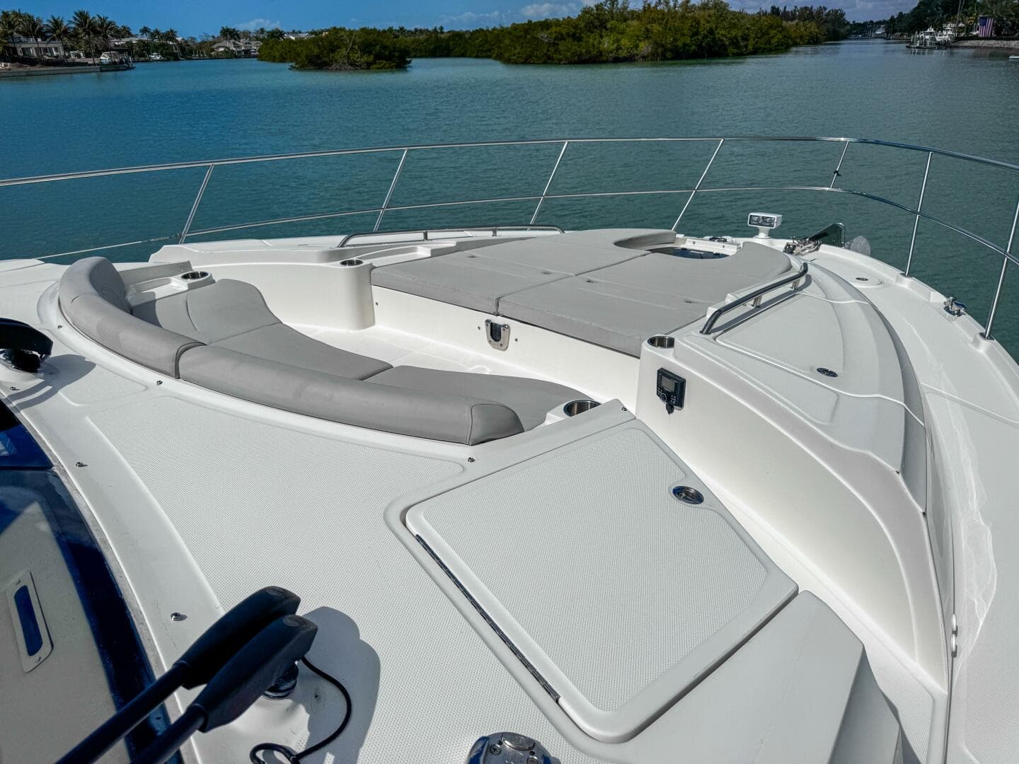 2018 Sea Ray L650 Fly — photo 12