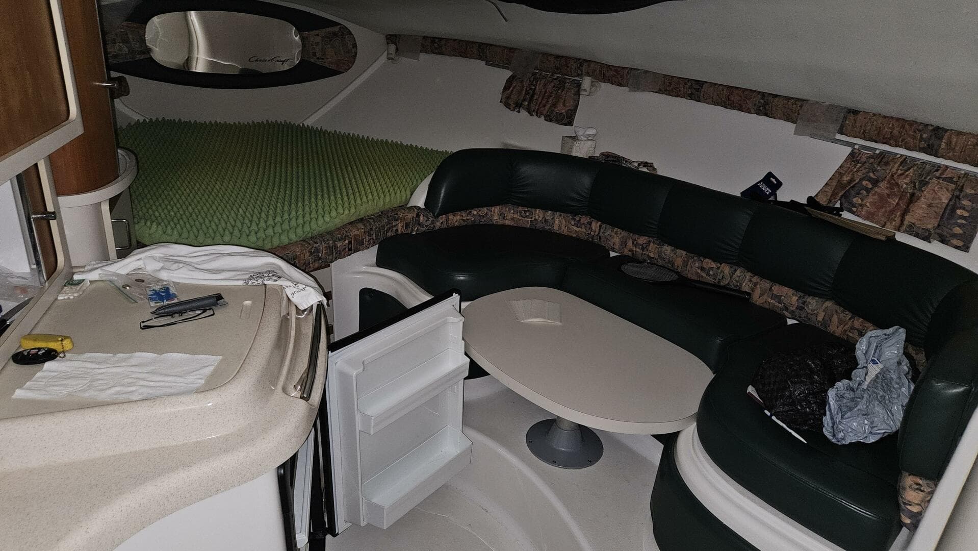 1998 Chris-Craft 320 Express Cruiser — photo 22