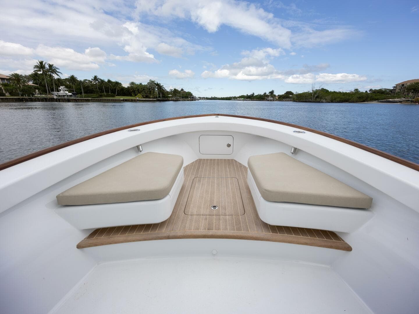 2024 Custom Carolina 26 — photo 10