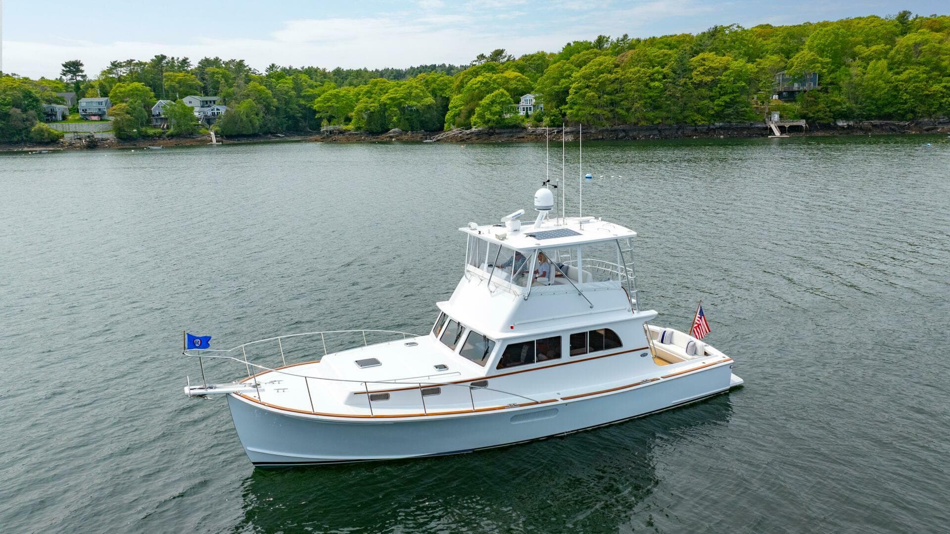 2019 Lowell Flybridge — photo 26