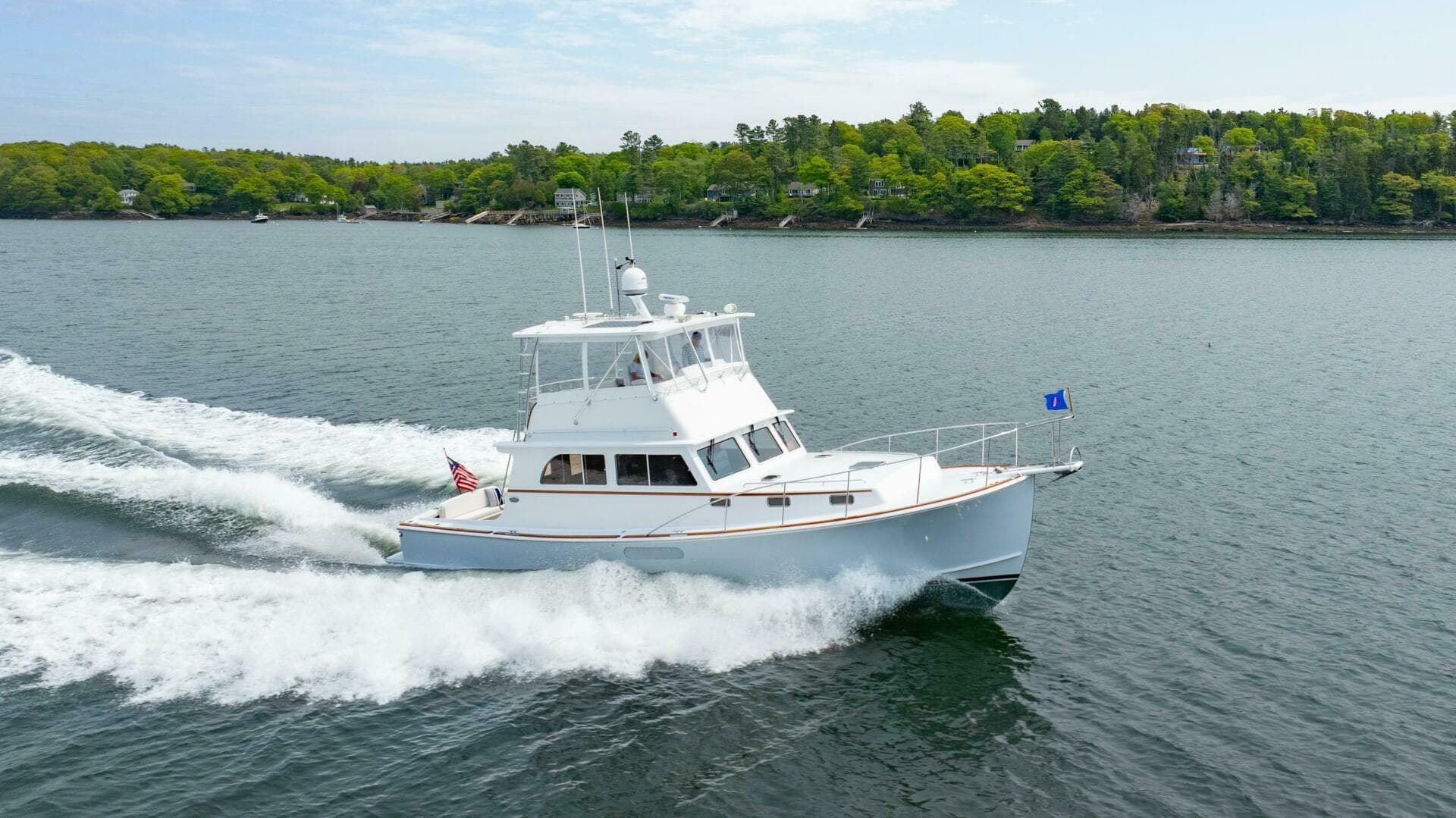 2019 Lowell Flybridge — photo 1