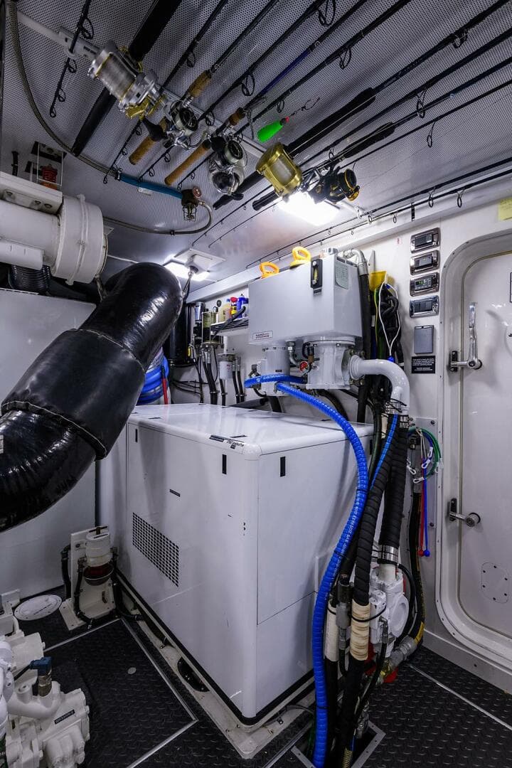 2009 Pacific Mariner — photo 64