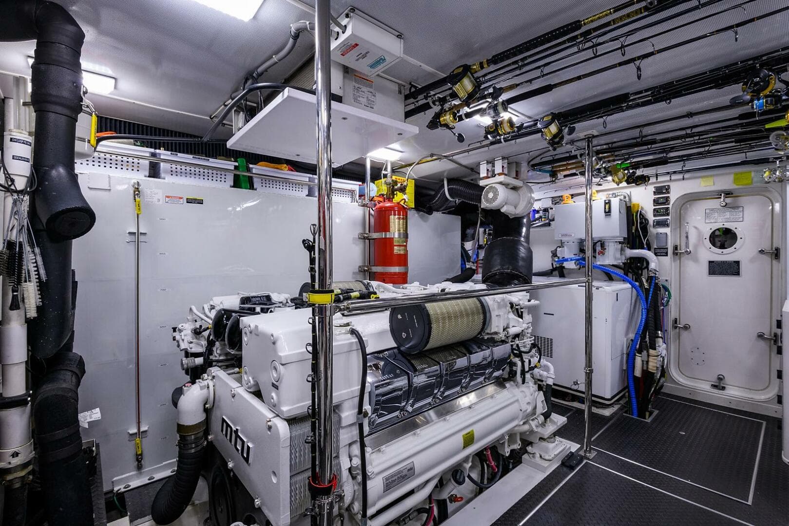 2009 Pacific Mariner — photo 61