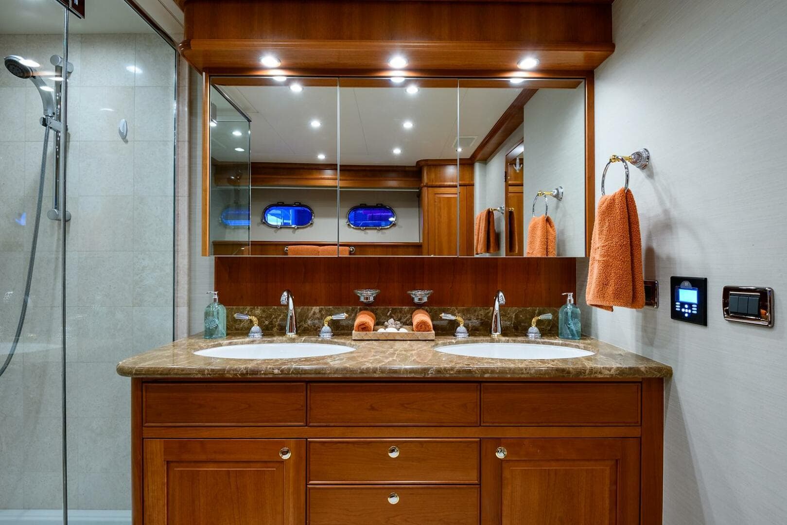 2009 Pacific Mariner — photo 47