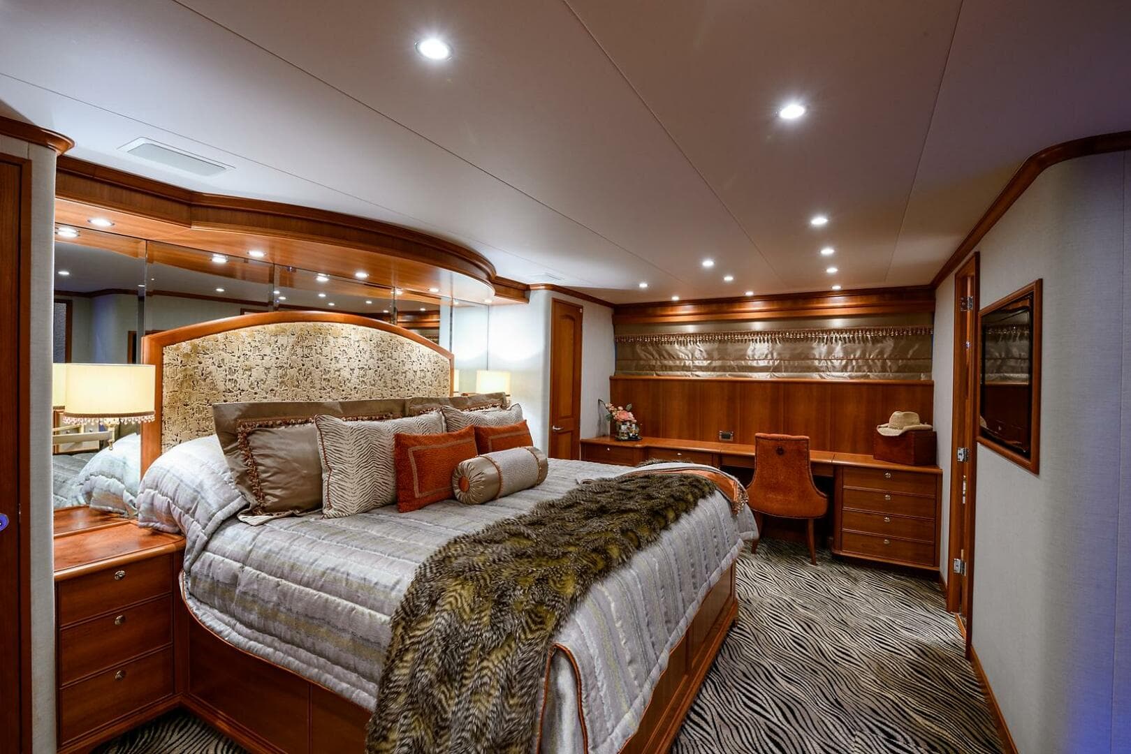 2009 Pacific Mariner — photo 42