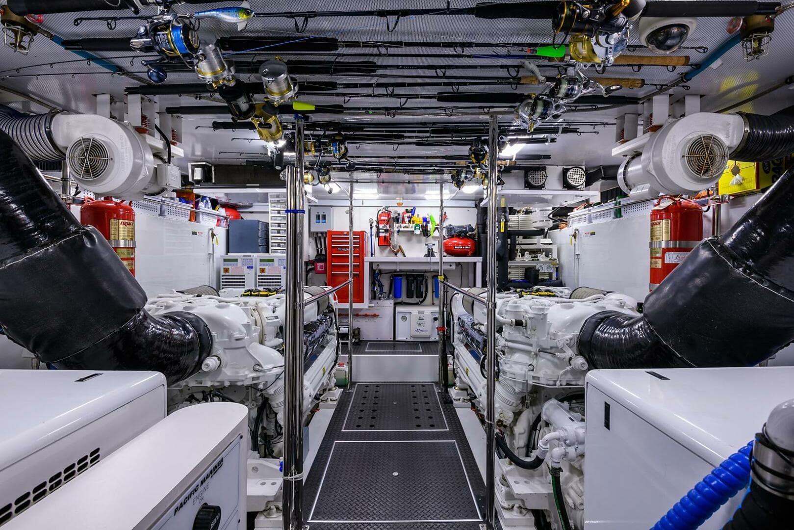 2009 Pacific Mariner — photo 56