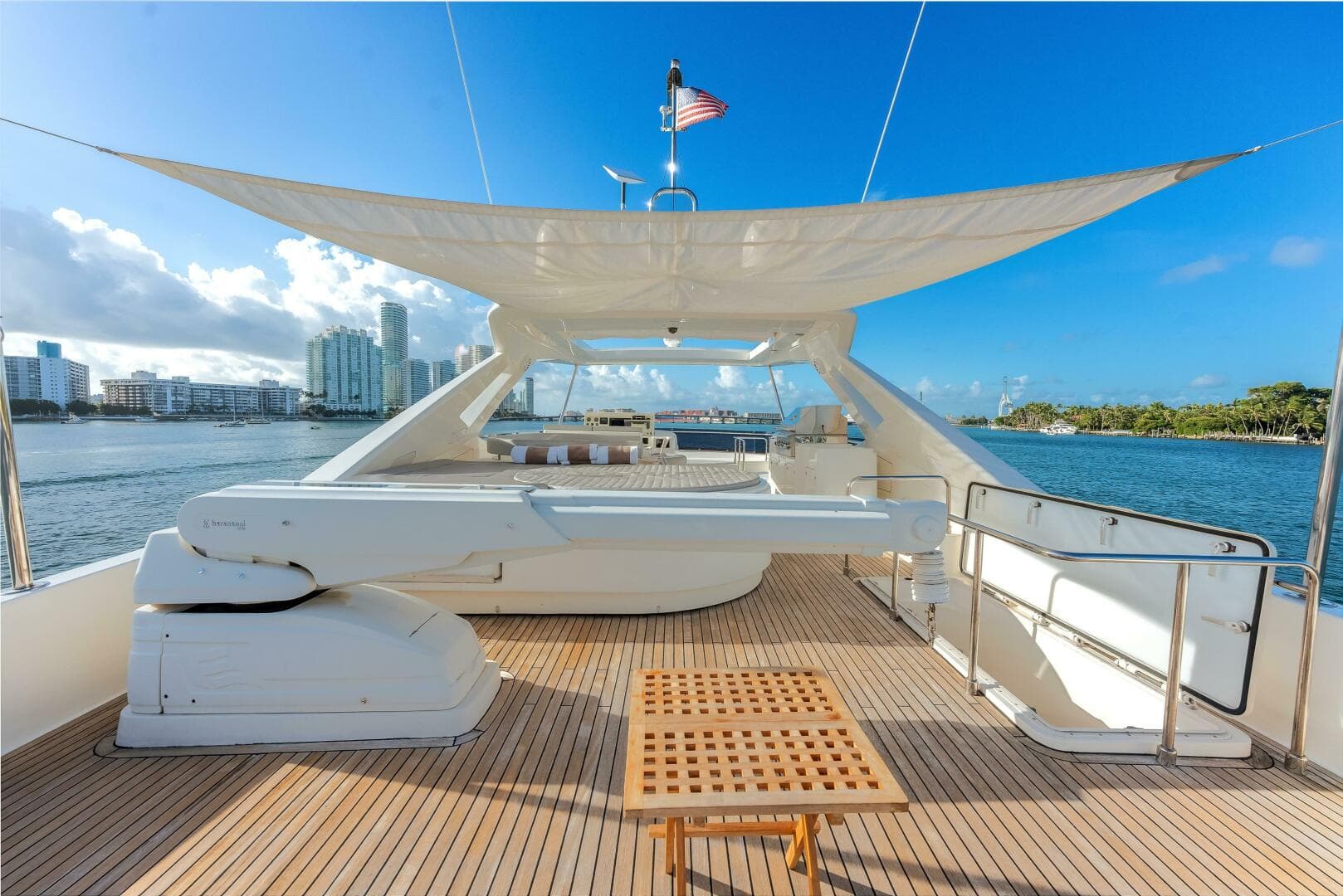 2014 Ferretti Yachts 870 — photo 8