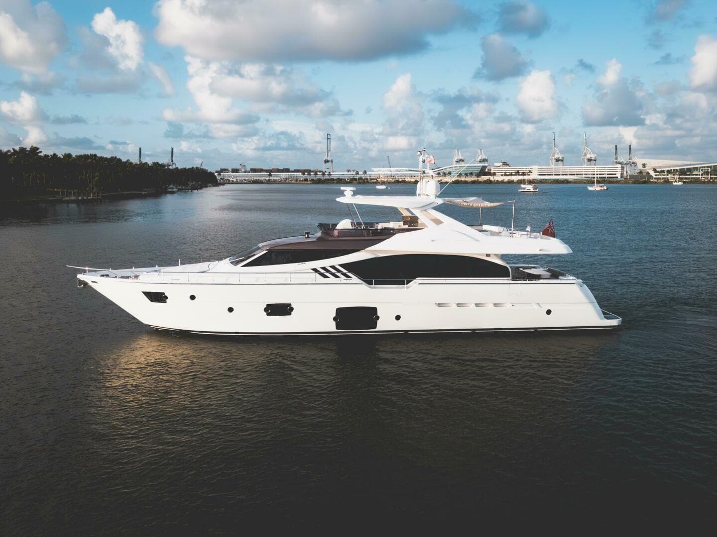 2014 Ferretti Yachts 870 — photo 35