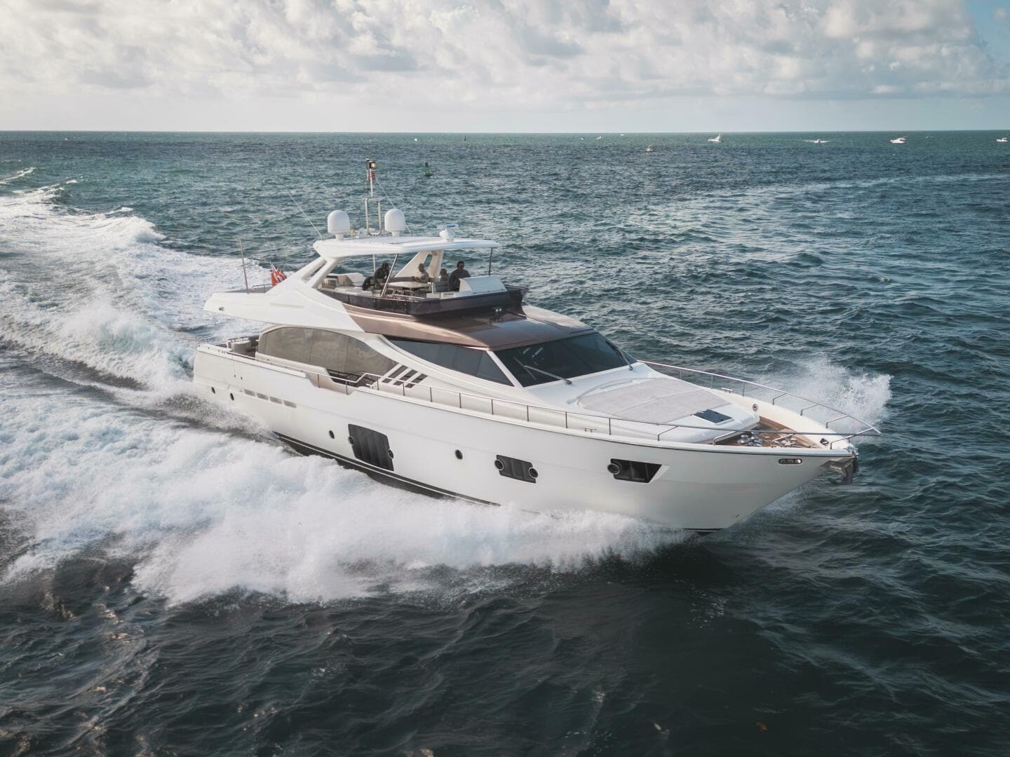2014 Ferretti Yachts 870 — photo 2