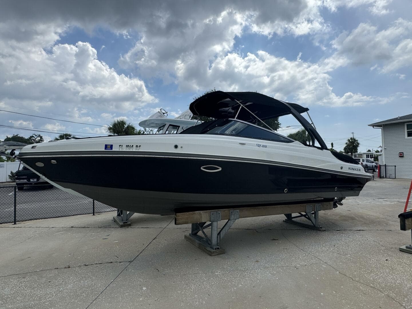2017 Rinker 29 Qx — photo 2