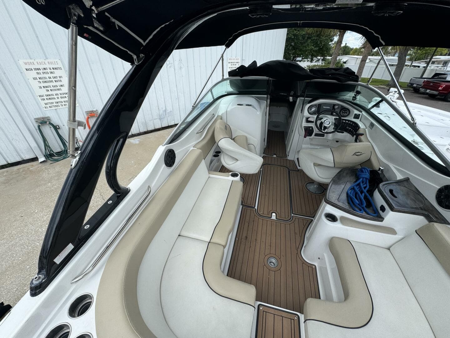 2017 Rinker 29 Qx — photo 11
