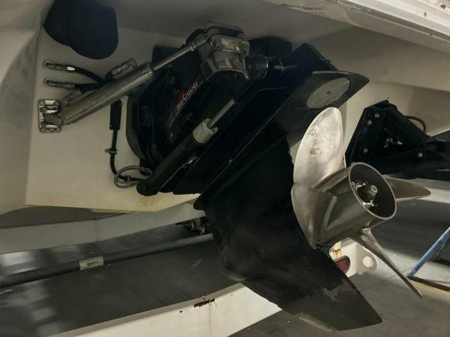 1995 Fountain — photo 6