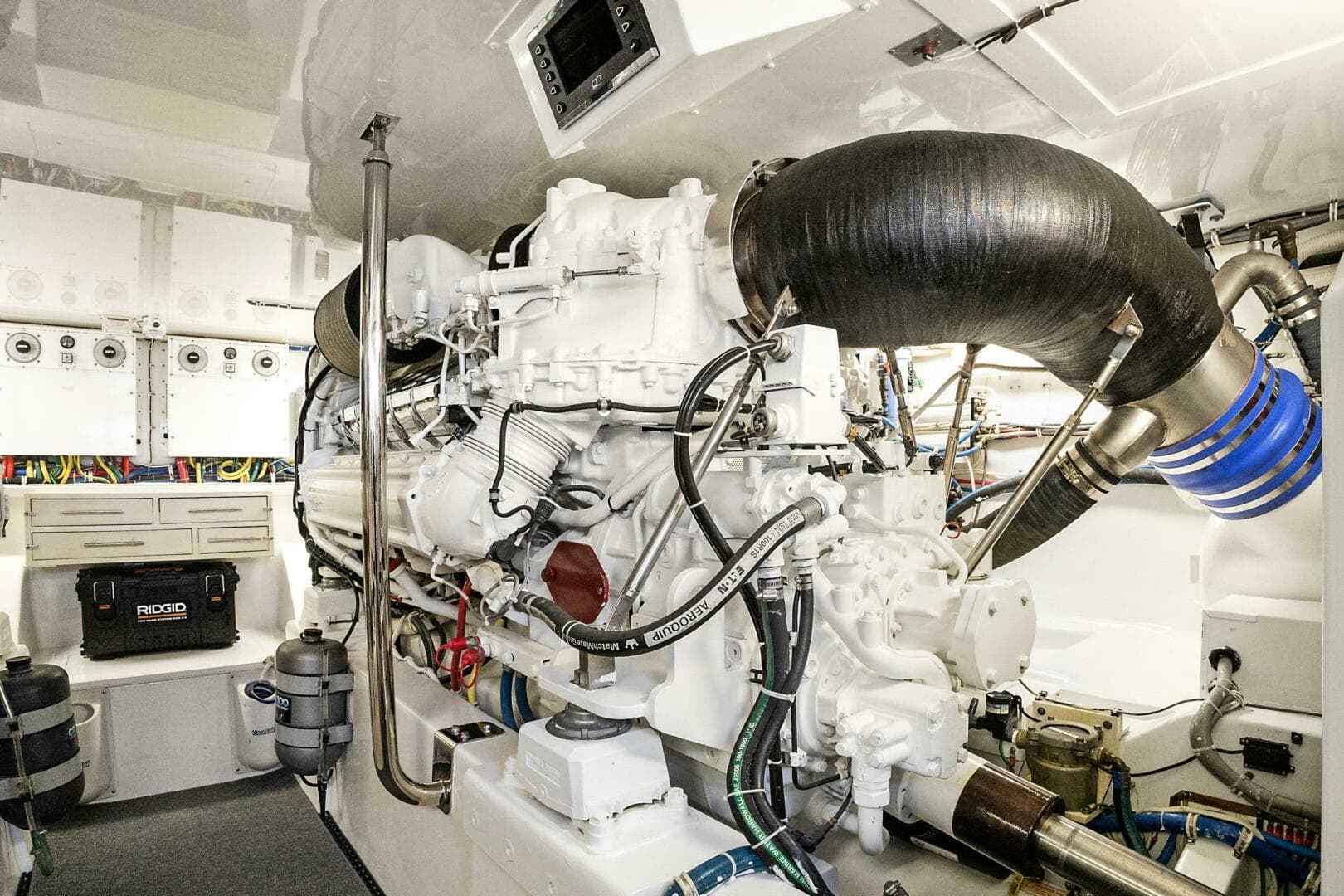 2016 Hatteras GT 63 — photo 84