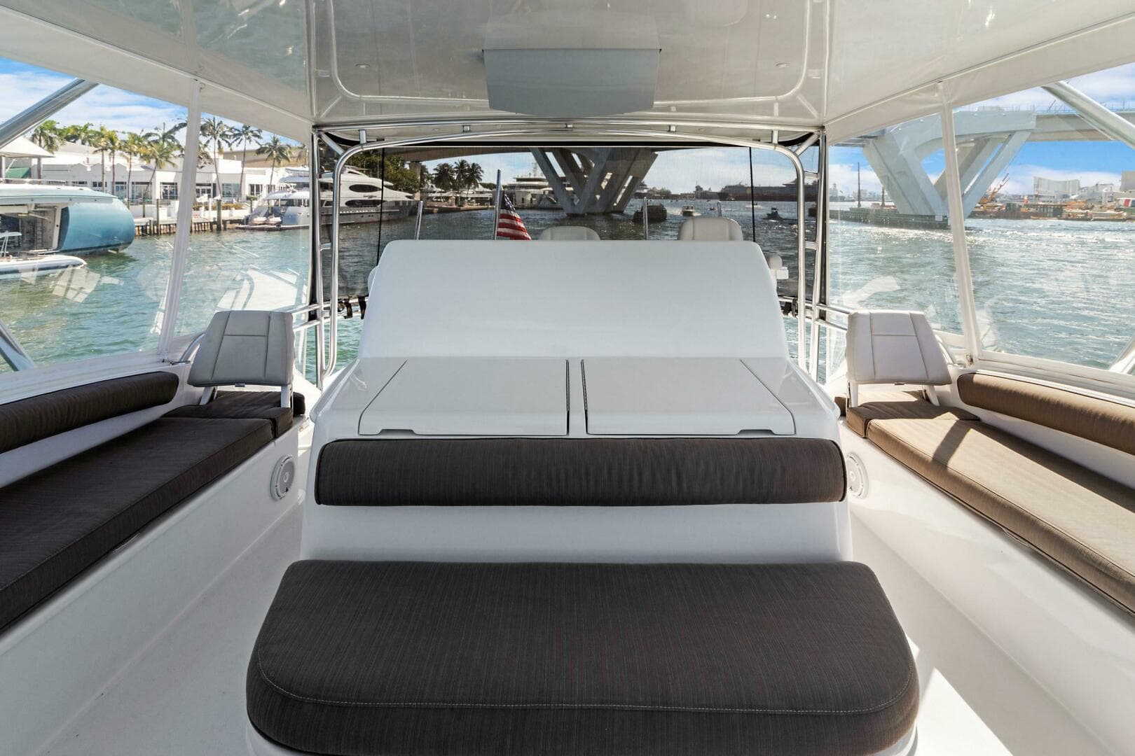 2016 Hatteras GT 63 — photo 66