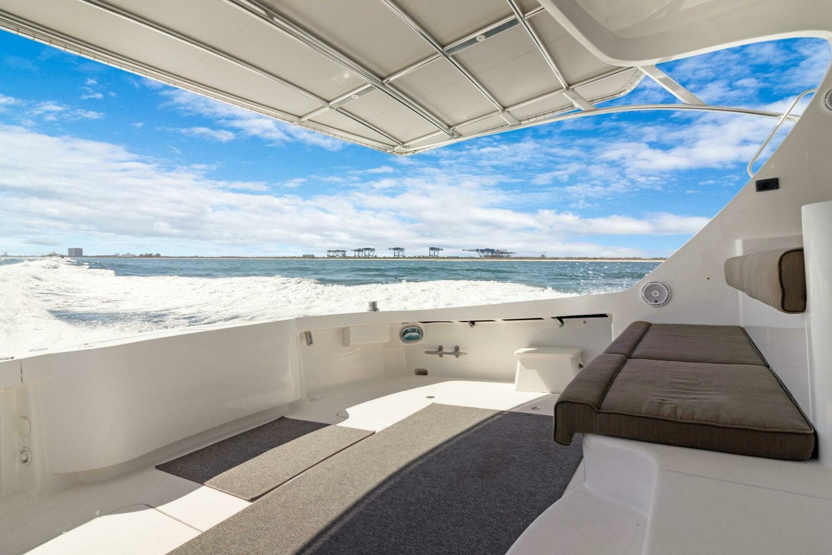 2016 Hatteras GT 63 — photo 61