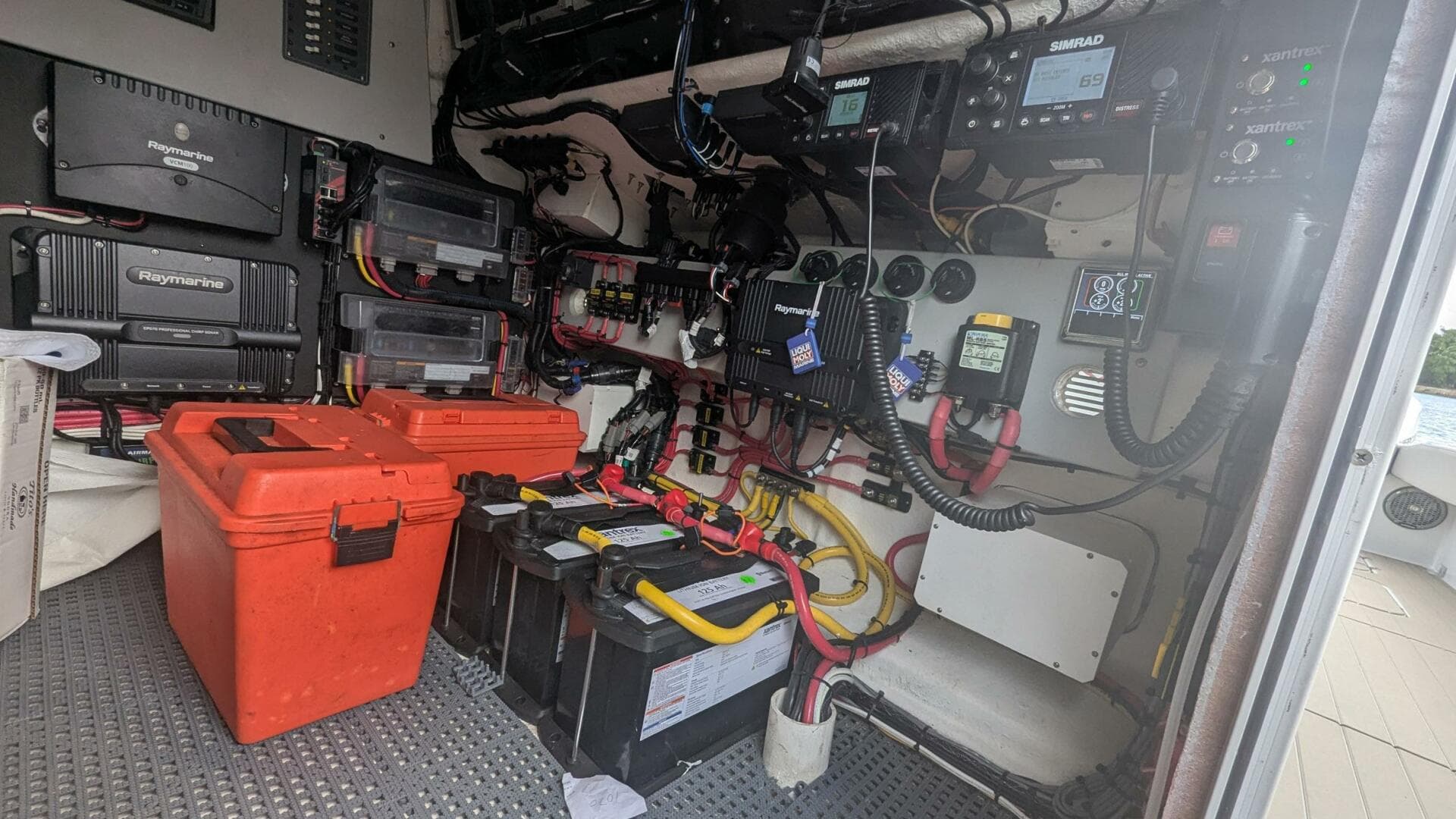 2021 Vela Boatworks 368 Center Console — photo 19