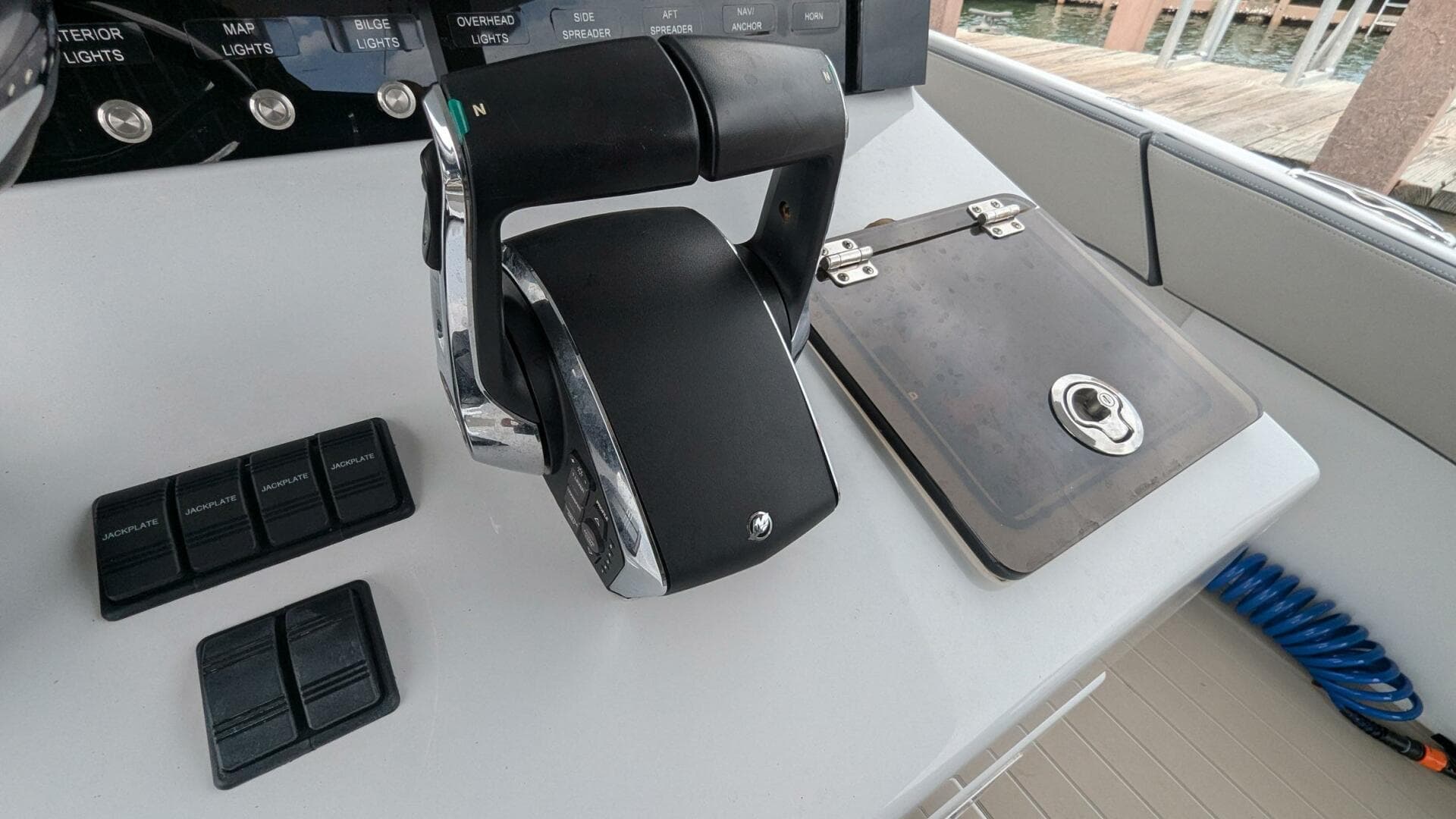 2021 Vela Boatworks 368 Center Console — photo 27