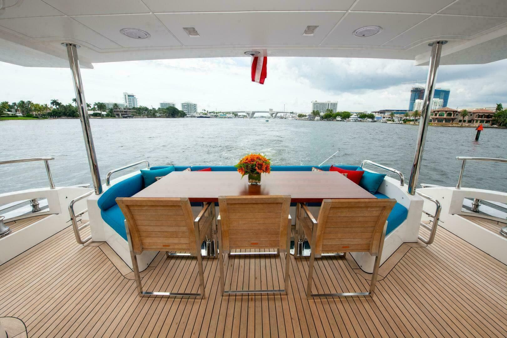 2017 Azimut Flybridge — photo 7