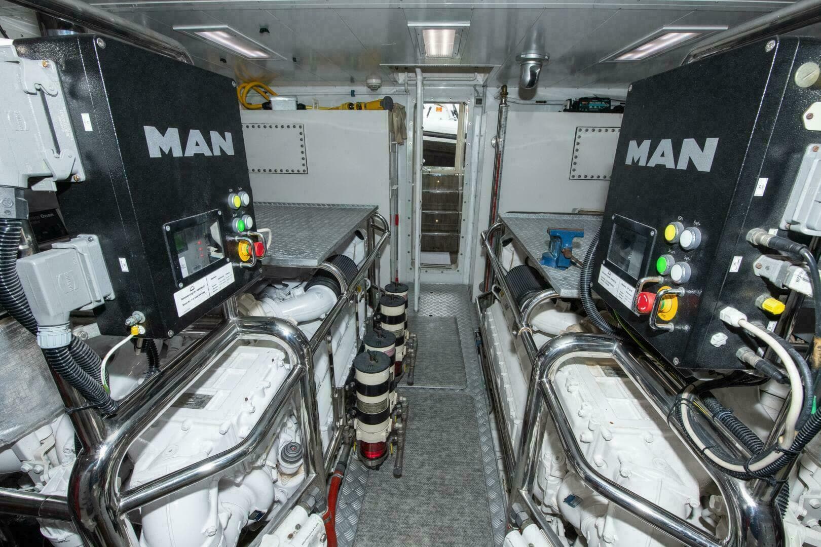 2017 Azimut Flybridge — photo 39