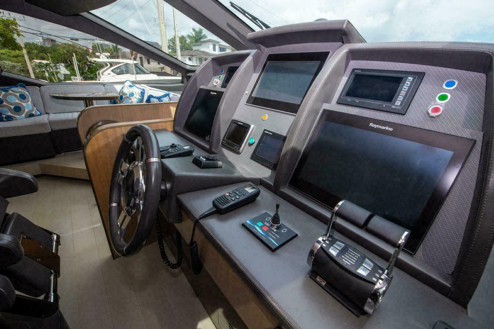 2017 Azimut Flybridge — photo 26