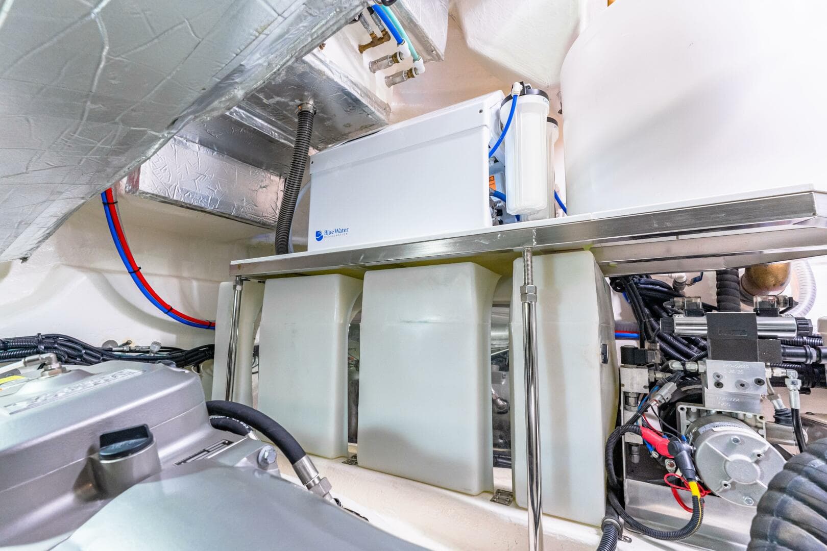 2022 Riviera 6000 Sport Yacht Platinum Edition — photo 42