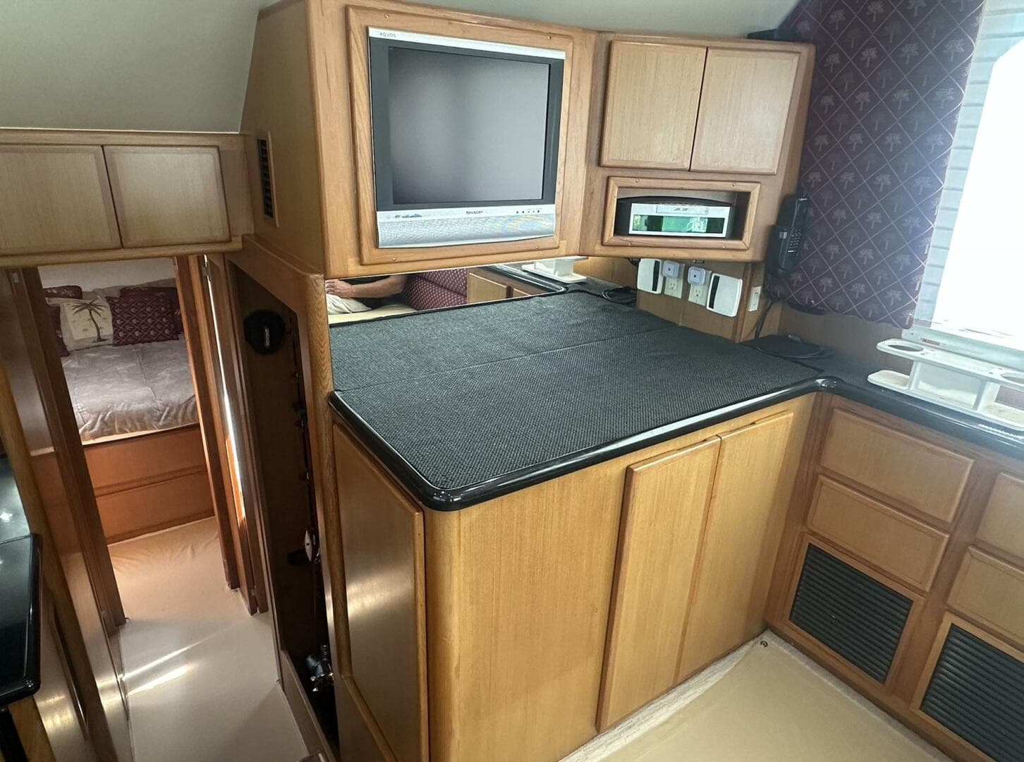 2006 Henriques 42 Convertible — photo 14