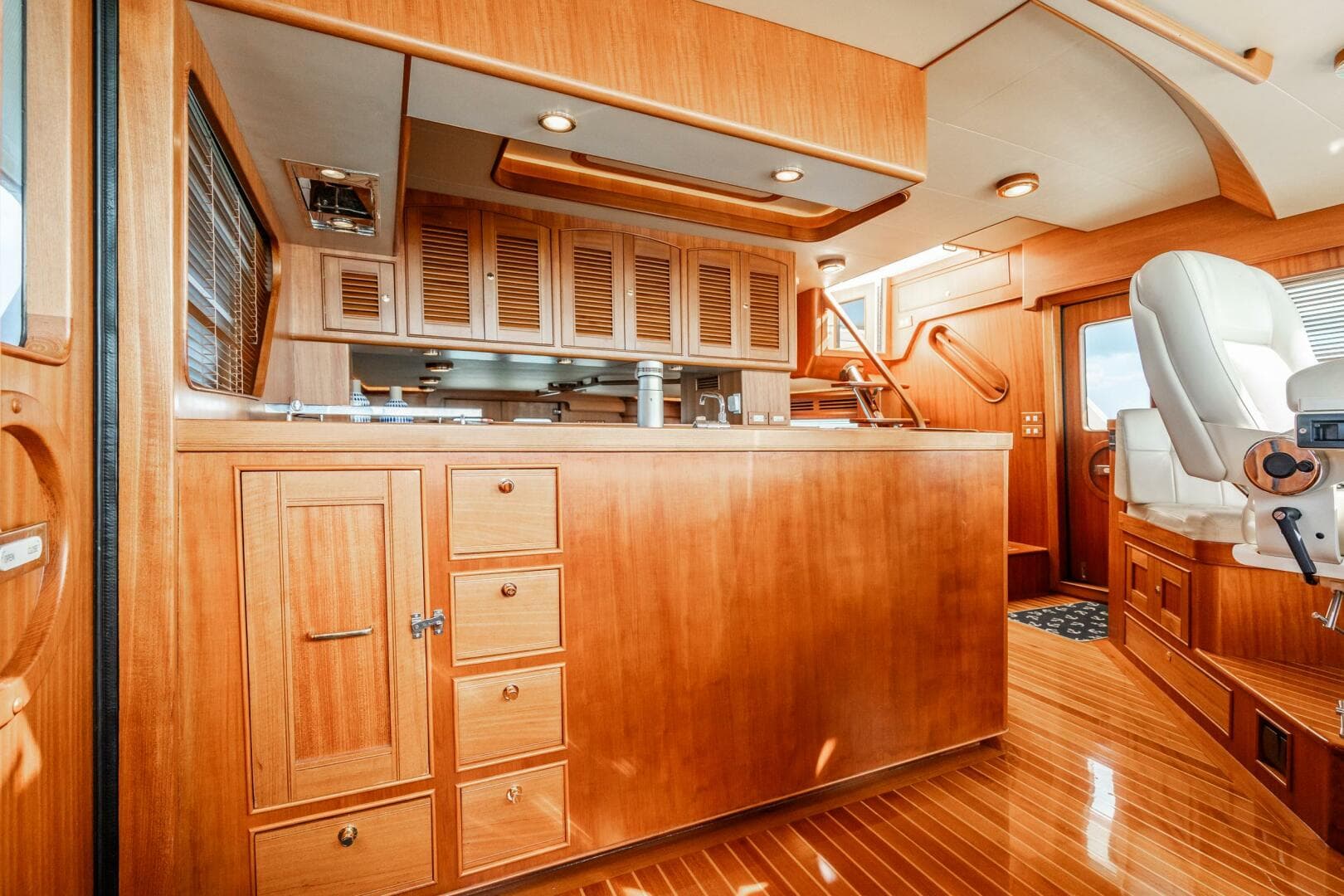 2011 Marlow 57 Explorer — photo 93