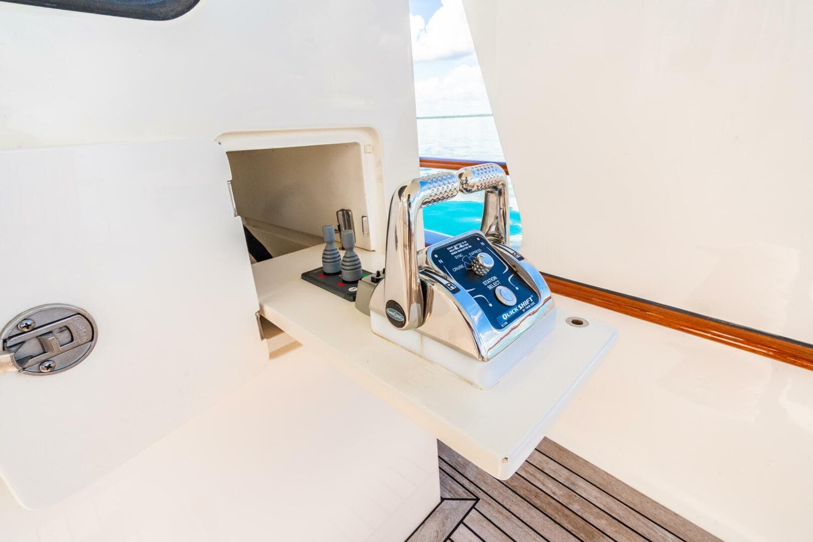 2011 Marlow 57 Explorer — photo 52