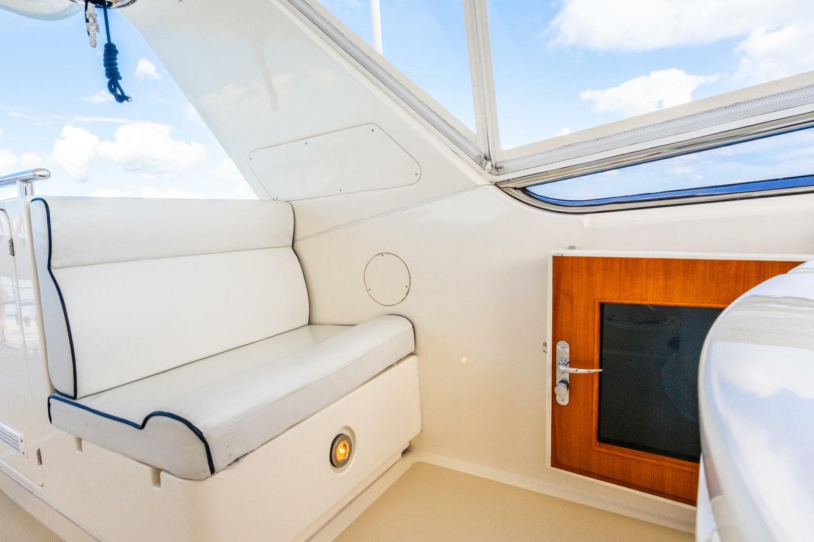 2011 Marlow 57 Explorer — photo 31