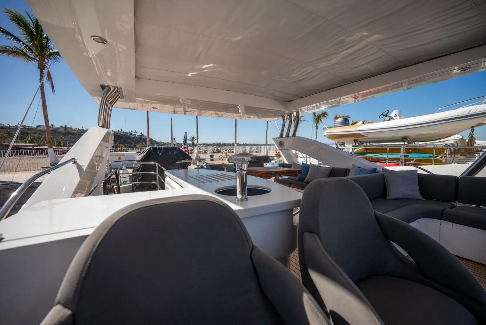 2015 Sunseeker 75 — photo 31