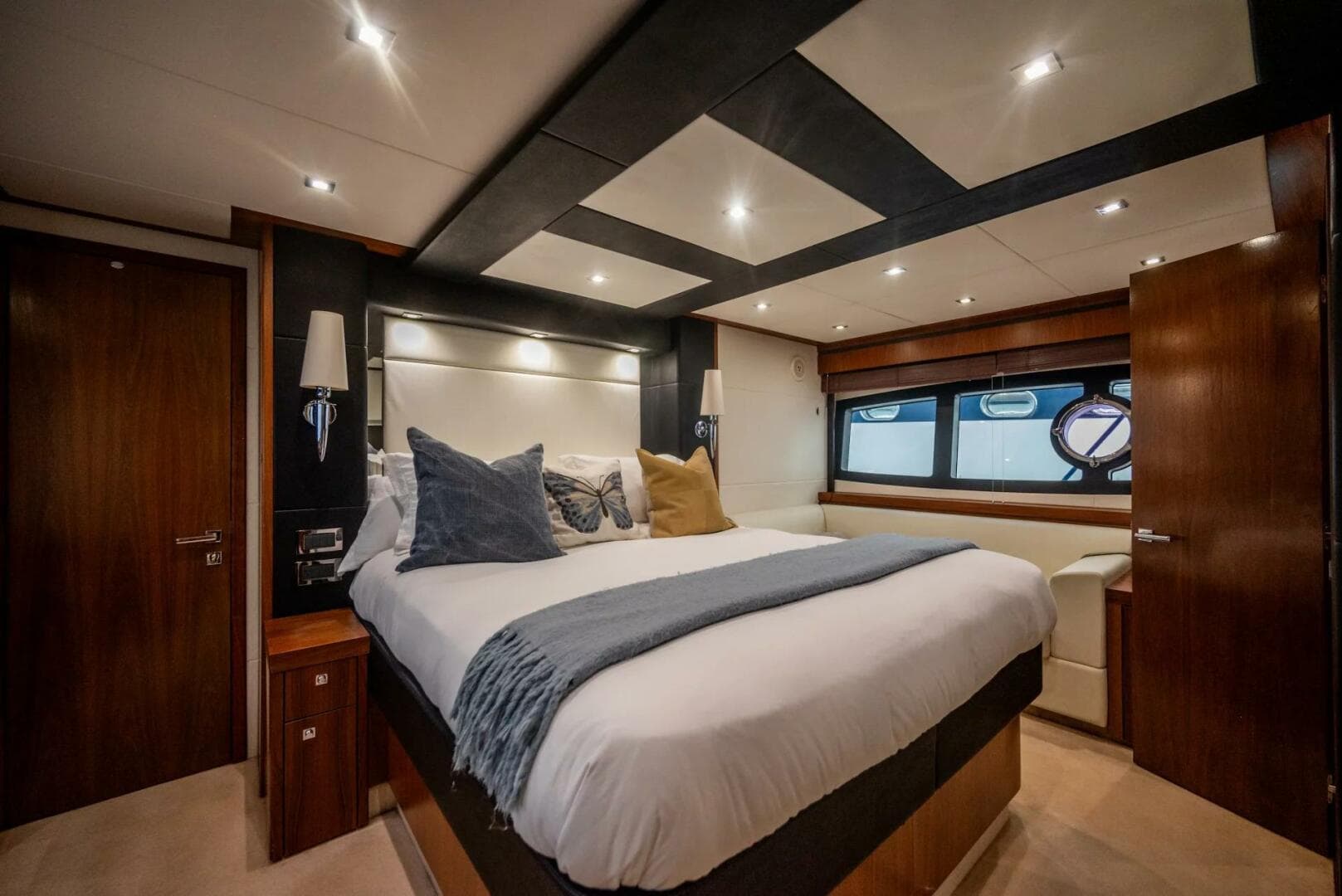 2015 Sunseeker 75 — photo 26