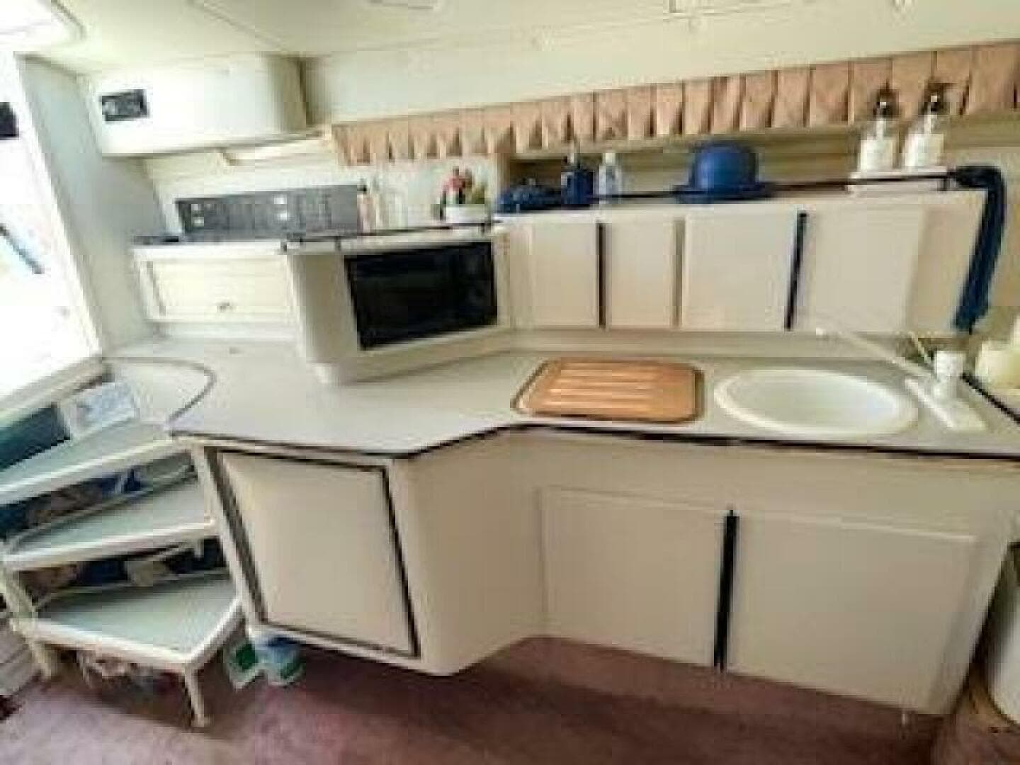 1990 Wellcraft Monaco 3000 — photo 2