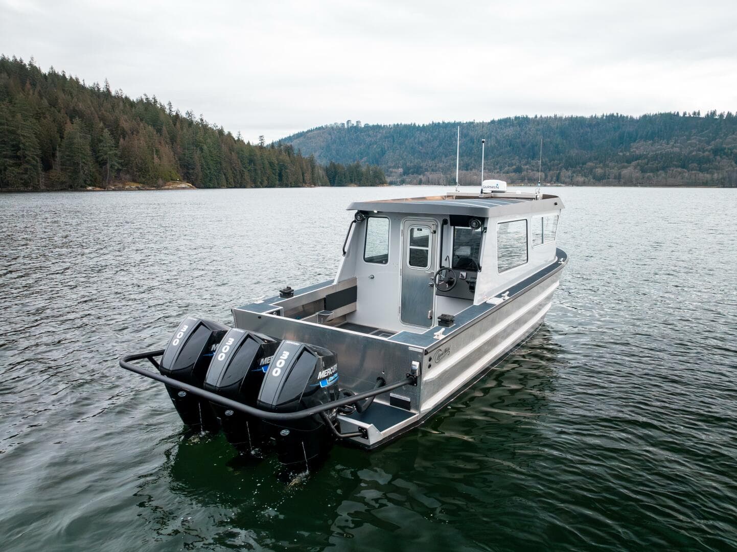 2023 Liquid Metal Maquinna Crew — photo 11