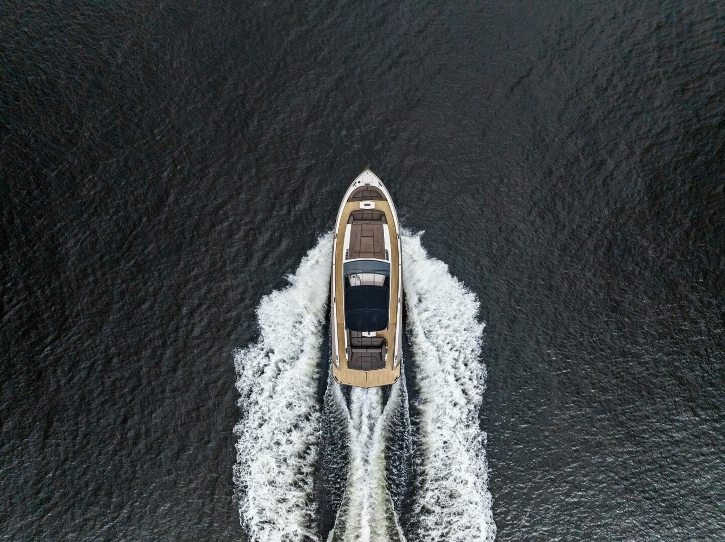 2022 Vanquish Yachts Vq 45 — photo 11