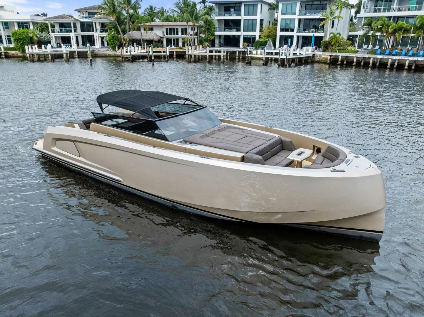 2022 Vanquish Yachts Vq 45 — photo 6