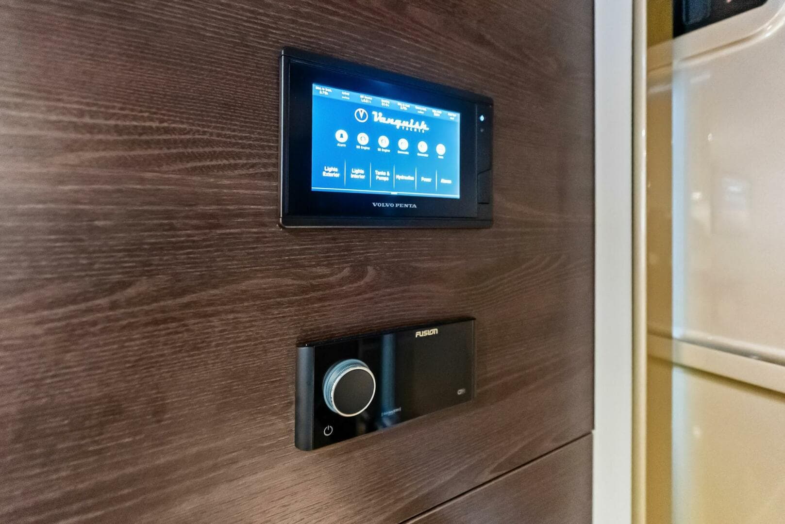 2022 Vanquish Yachts Vq 45 — photo 47