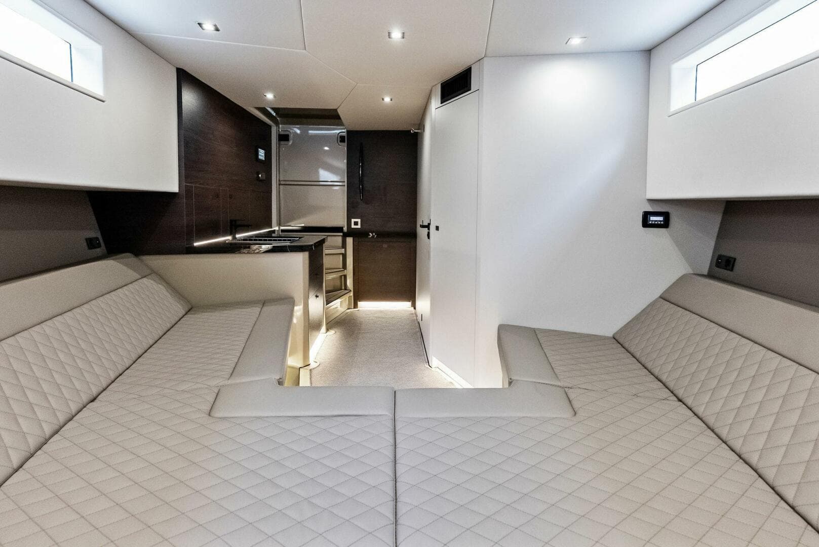 2022 Vanquish Yachts Vq 45 — photo 46