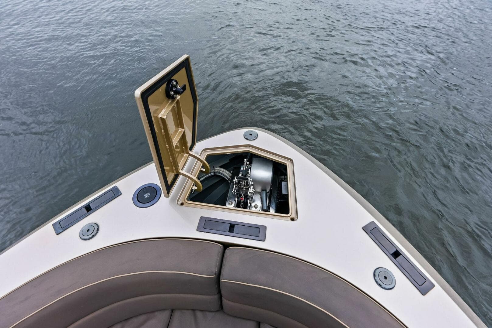 2022 Vanquish Yachts Vq 45 — photo 30