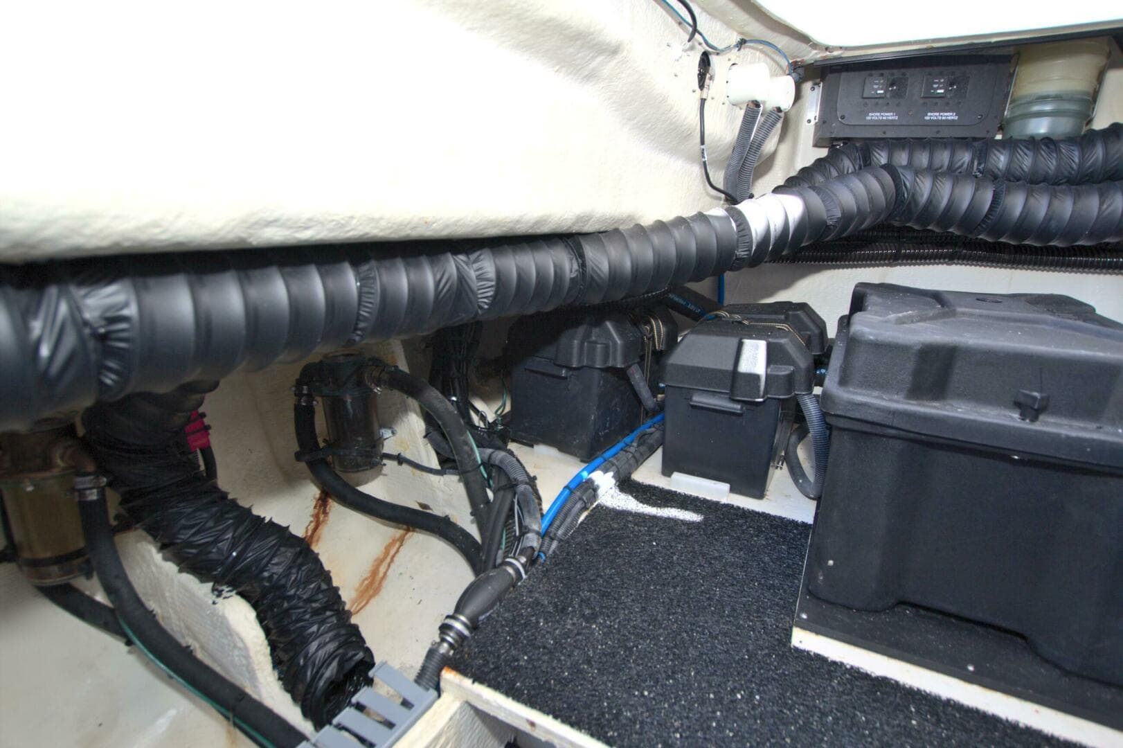 2021 Regal 36 Xo — photo 77