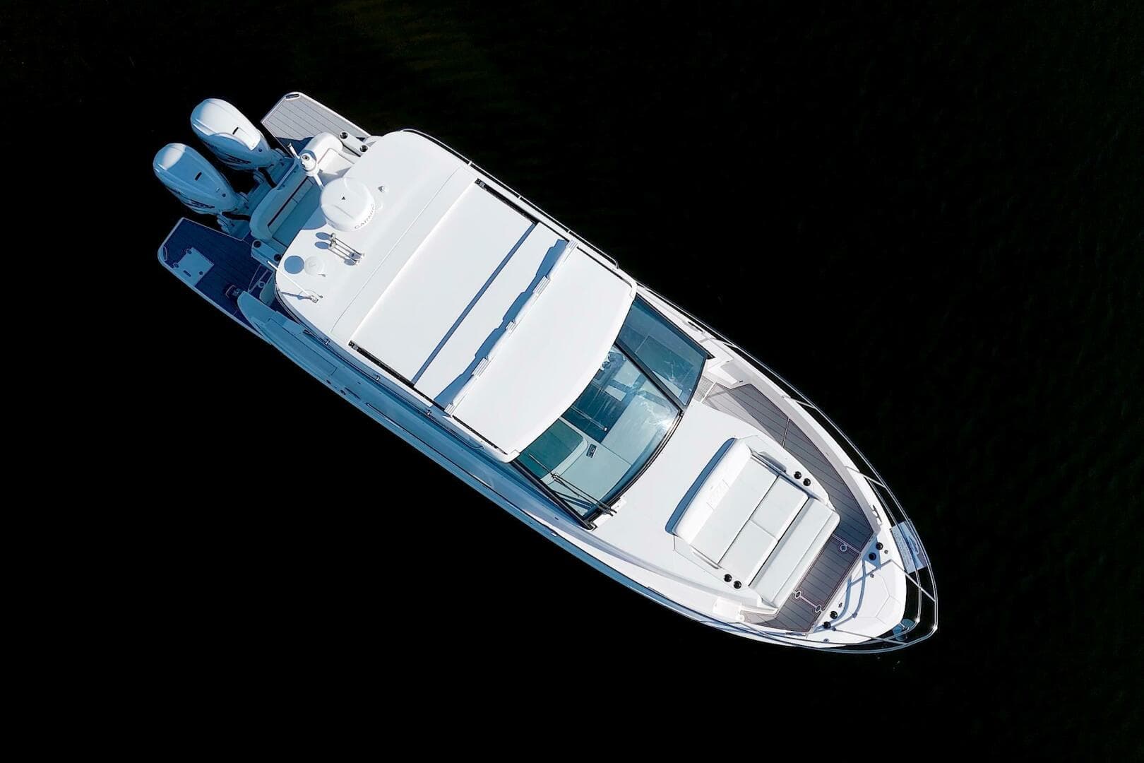 2021 Regal 36 Xo — photo 2