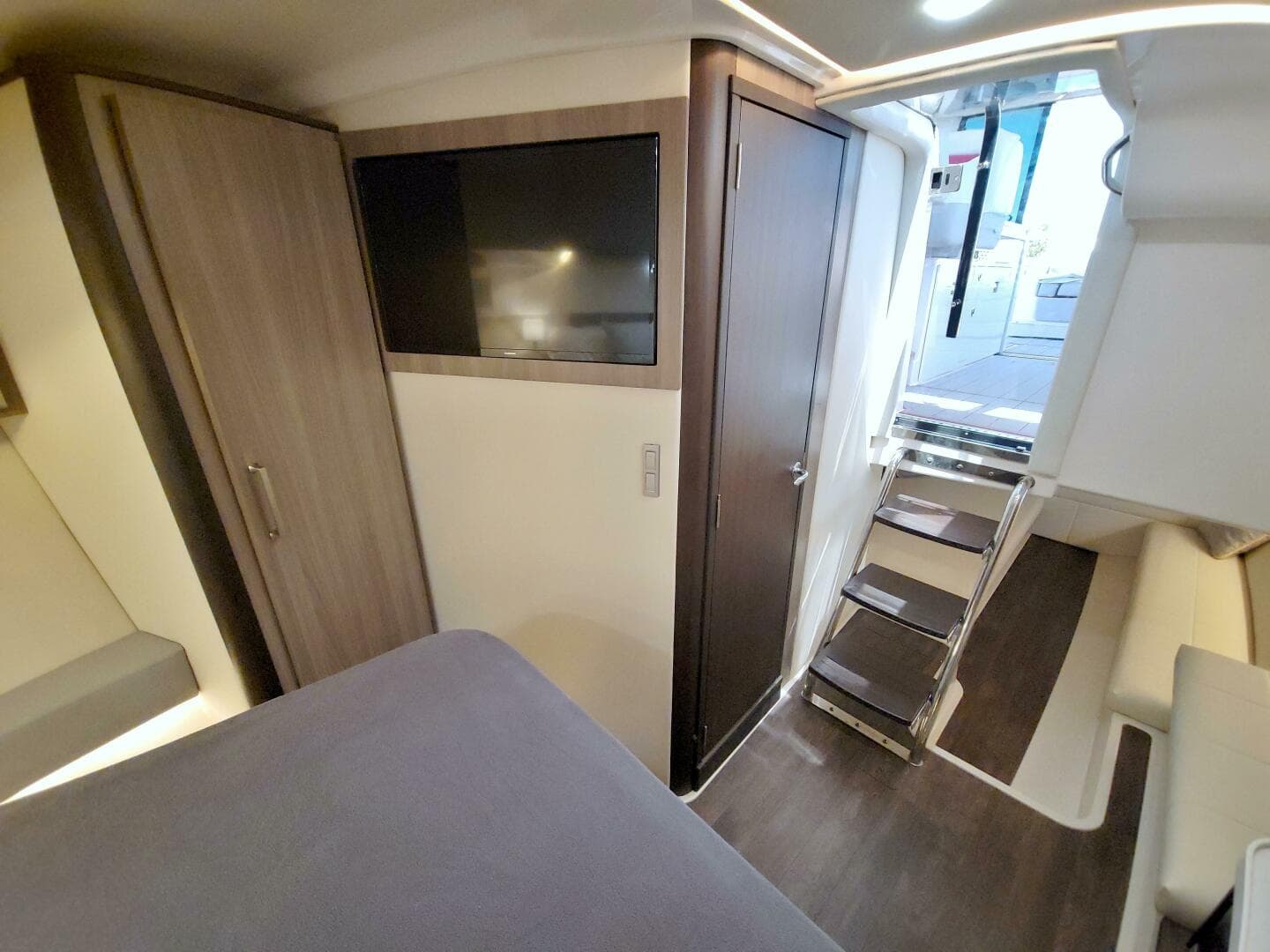 2021 Regal 36 Xo — photo 55