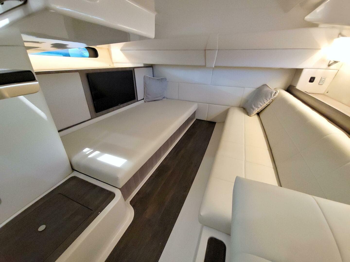 2021 Regal 36 Xo — photo 60