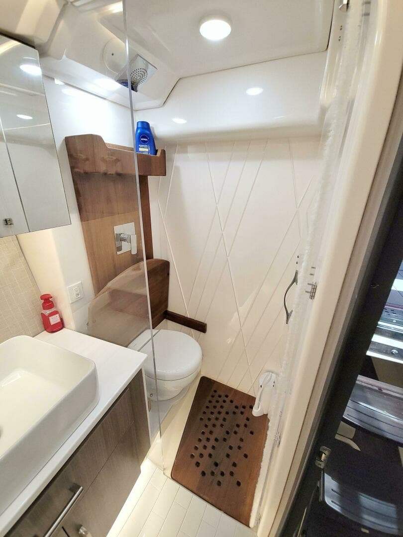 2021 Regal 36 Xo — photo 58